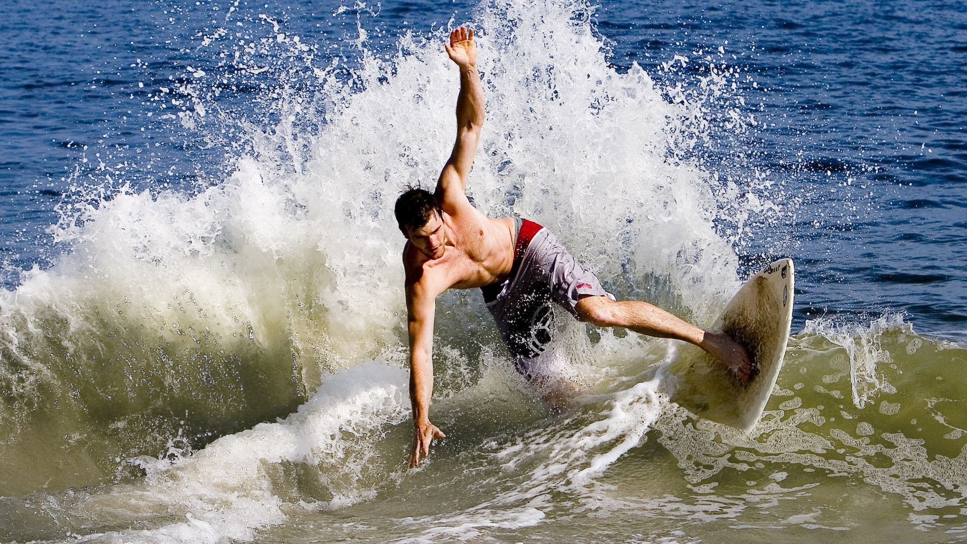 世界杯球队大巴标语盘点 最励志与最幽默口号出炉